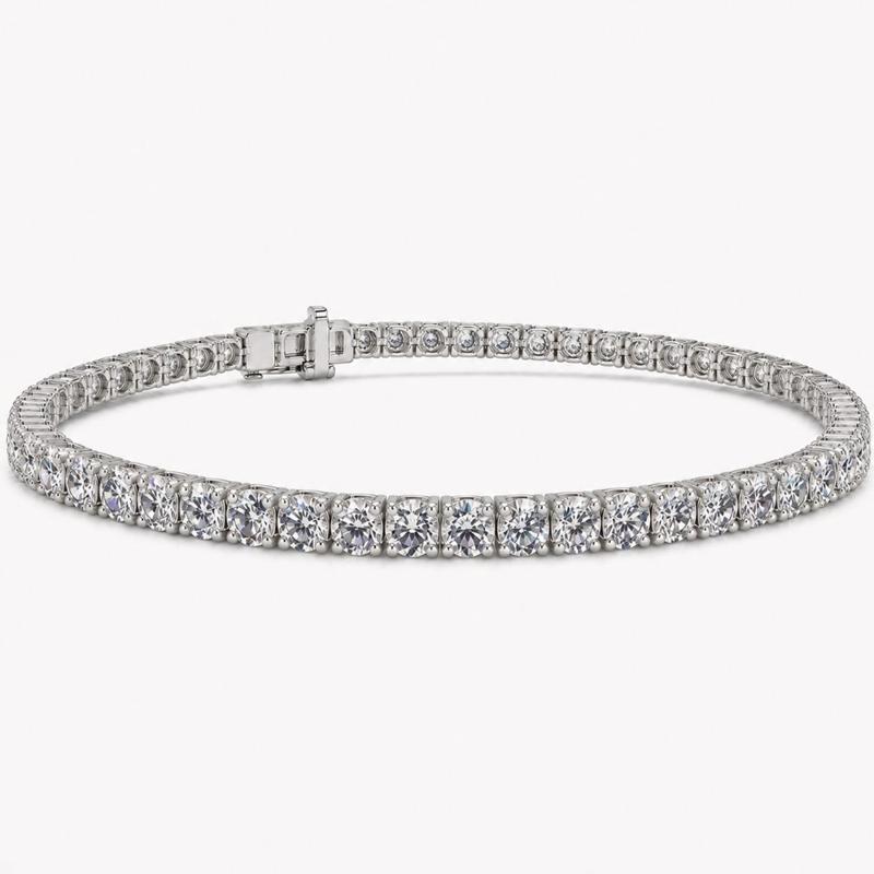 8 CTS Round Tennis Bracelet in White gold, view 4